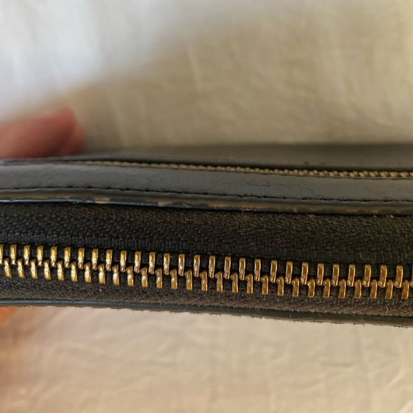 Fossil Leather Wallet 🗝️ - Picture 6 of 8